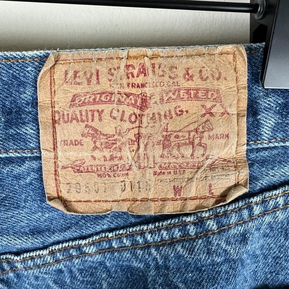 Vintage 80s Levi's 501XX Medium Wash Jeans Size 34 Waist 33" Inseam 31.5" - Picture 10 of 16